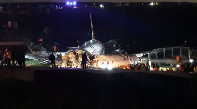 Sabiha Gökçen'de pistten çıkan uçak üçe bölündü! 3 kişi hayatını kaybetti