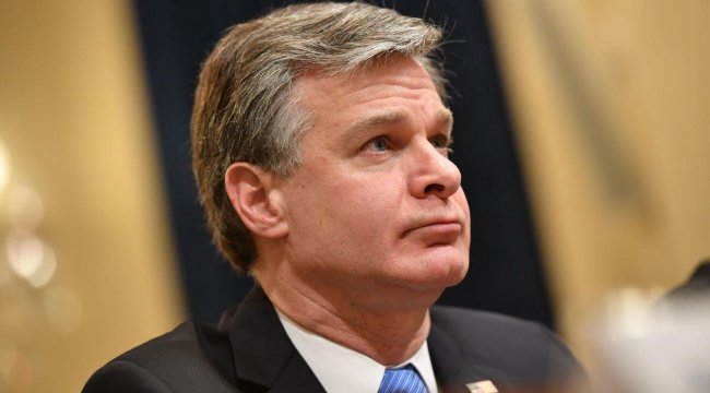 Amerikan basını: Biden, FBI Direktörü Wray'in görevine devam etmesini istiyor