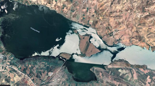 Sivaslı iş insanının baraj gölündeki adası 8 milyon TL'den satışta!