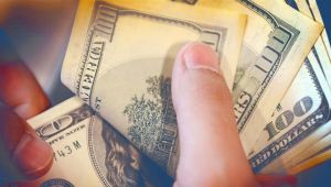 Dolar yaklaşık 6 ayın en düşük seviyesine geriledi