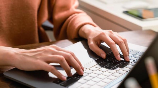 Önce hackledi, sonra satışa koydu... Sahte esere 244 bin sterlin!
