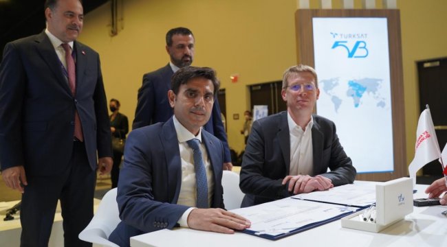 Türksat 5B uzaya çıkmadan ilk anlaşması imzalandı