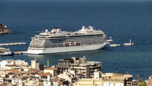 Kuşadası'nda kruvaziyer turizmi sevinci