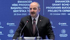 Bakan Varank, başarılı projeleri ödüllendirdi