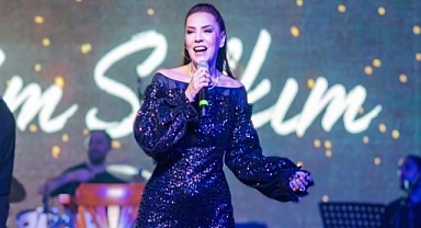 YEŞİM SALKIM’DAN KIBRIS’TA CUMHURİYET COŞKUSU