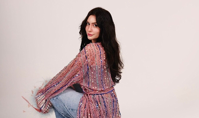 Moda dünyasında adını hızla duyuran Ceylin Ceylan