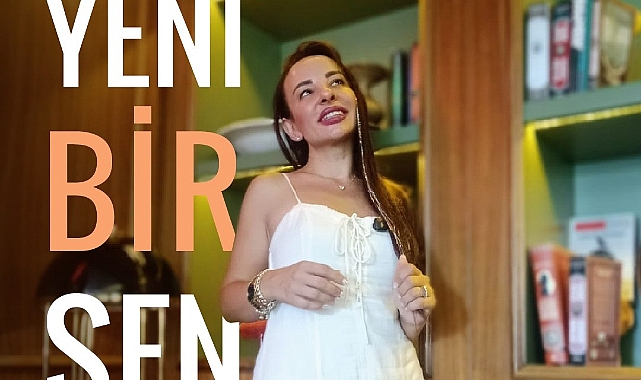 Sezen, şu anda Türkiye’nin önemli bir yapımcısı ve ünlü bir yönetmeni ile çalışmaya başladı