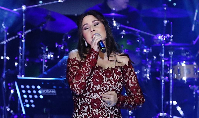 Sahnelerde Nilüfer fırtınası